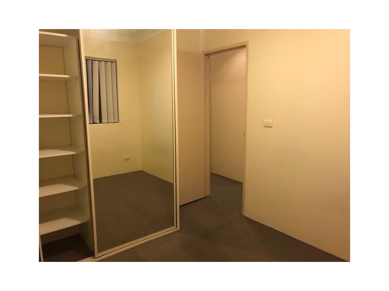 2/37-39 Lane Street, Wentworthville NSW 2145