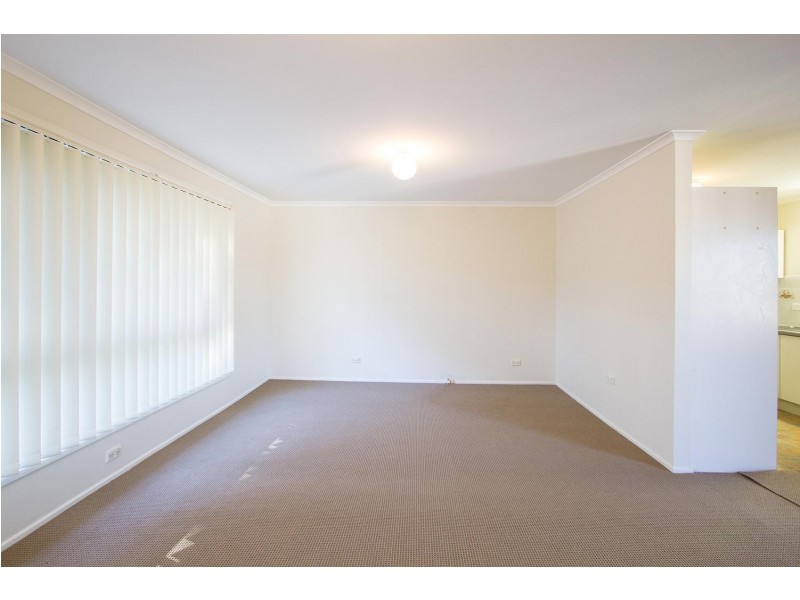 2/57 Oatlands Street, Wentworthville NSW 2145