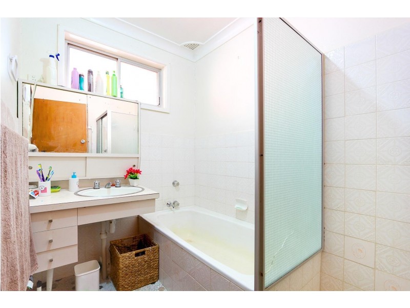 35 Bogalara Road, Old Toongabbie NSW 2146