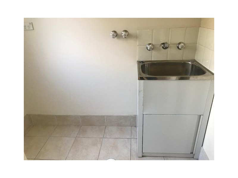 1/20-22 Bridge Road, Westmead NSW 2145