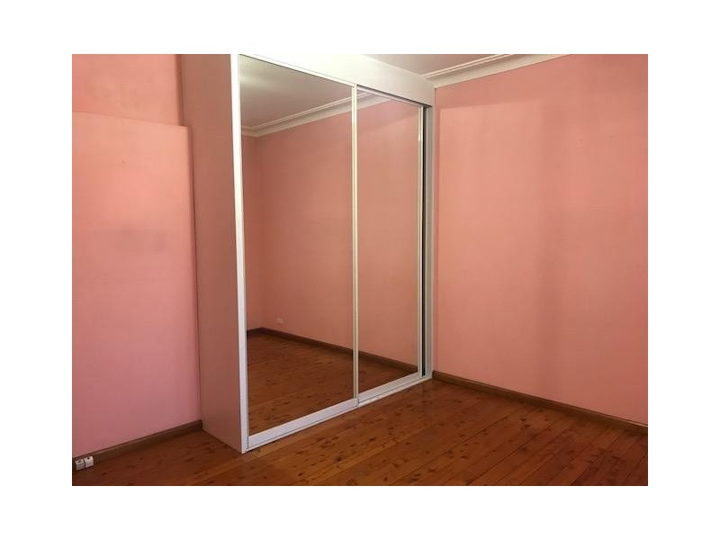 124 Centenary Road, South Wentworthville NSW 2145