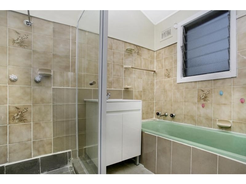 111 Jersey Road, Greystanes NSW 2145