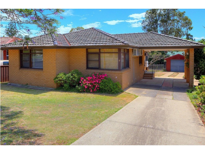 8 Boyne Avenue, Pendle Hill NSW 2145