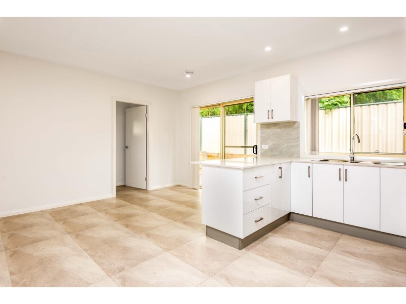 2a Greig Place, Seven Hills NSW 2147