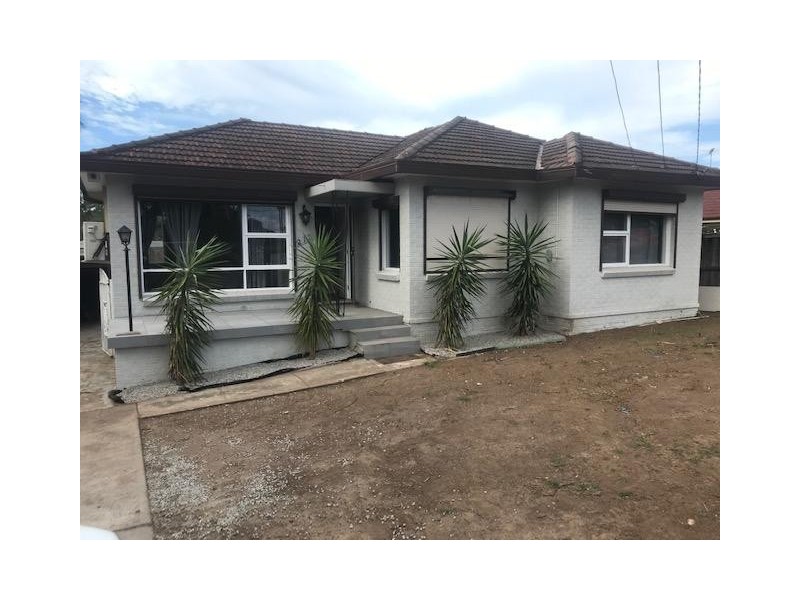 213 Old Windsor Road, Northmead NSW 2152