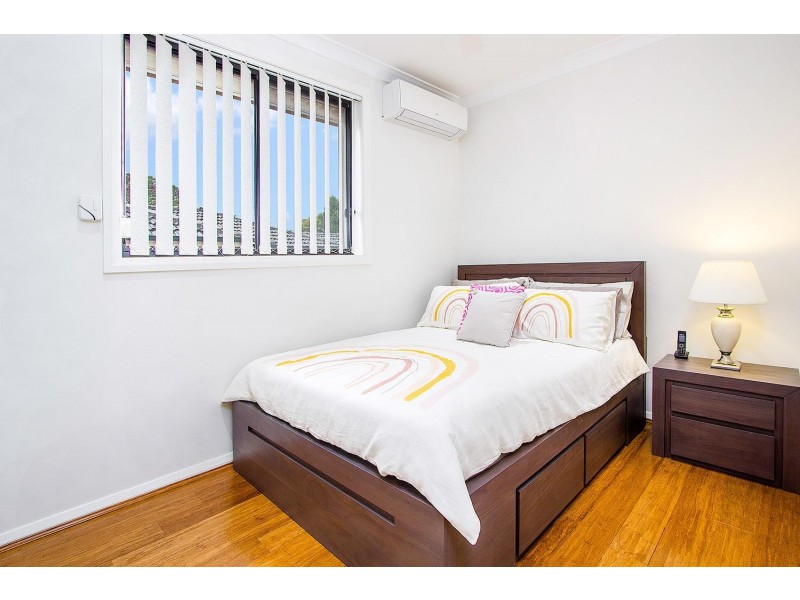 5b Carinya Road, Girraween NSW 2145