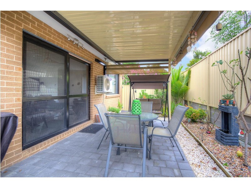 5b Carinya Road, Girraween NSW 2145