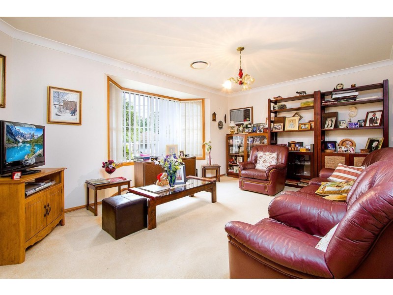 9 Billabong Street, Pendle Hill NSW 2145