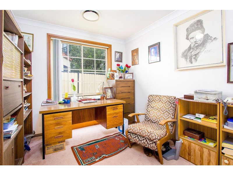 9 Billabong Street, Pendle Hill NSW 2145