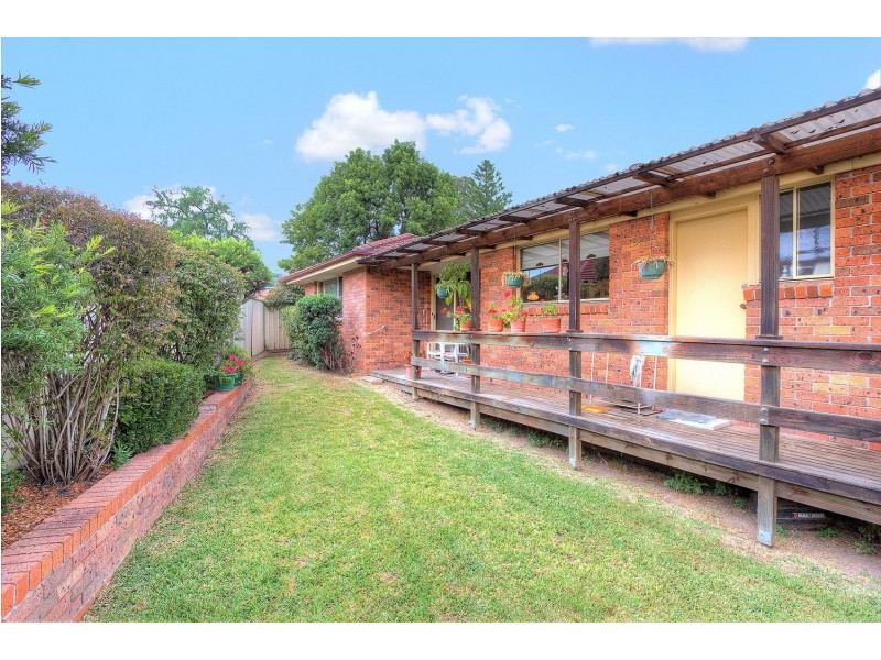 9 Billabong Street, Pendle Hill NSW 2145