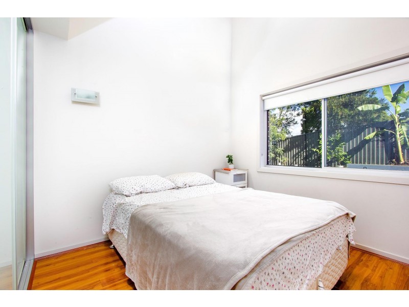 2/20c Lower Mount, Wentworthville NSW 2145