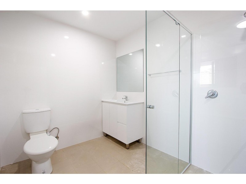 2/38-40 Macklin Street, Pendle Hill NSW 2145