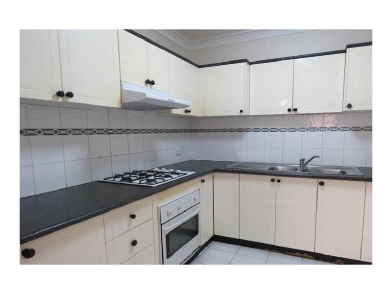 2/217 Dunmore Street, Pendle Hill NSW 2145