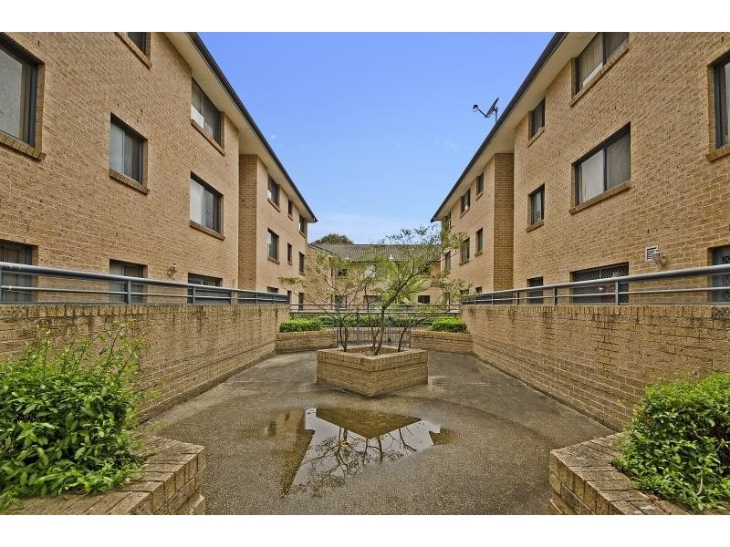 4/111 Lane Street, Wentworthville NSW 2145