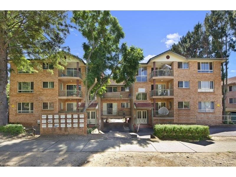 13/221 Dunmore Street, Wentworthville NSW 2145