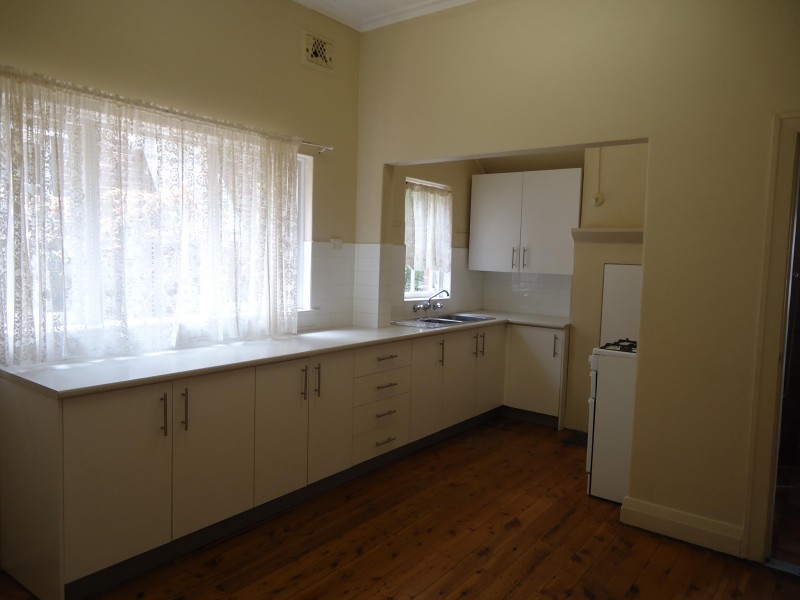 16 Fullagar Road, Wentworthville NSW 2145