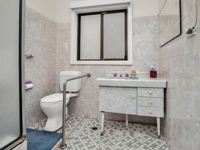 39 Bartlett Street, South Wentworthville NSW 2145