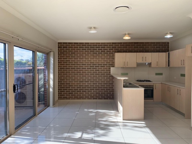 1/383 Wentworth Avenue, Toongabbie NSW 2146