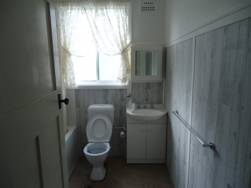 64 Caloola Road, Constitution Hill NSW 2145