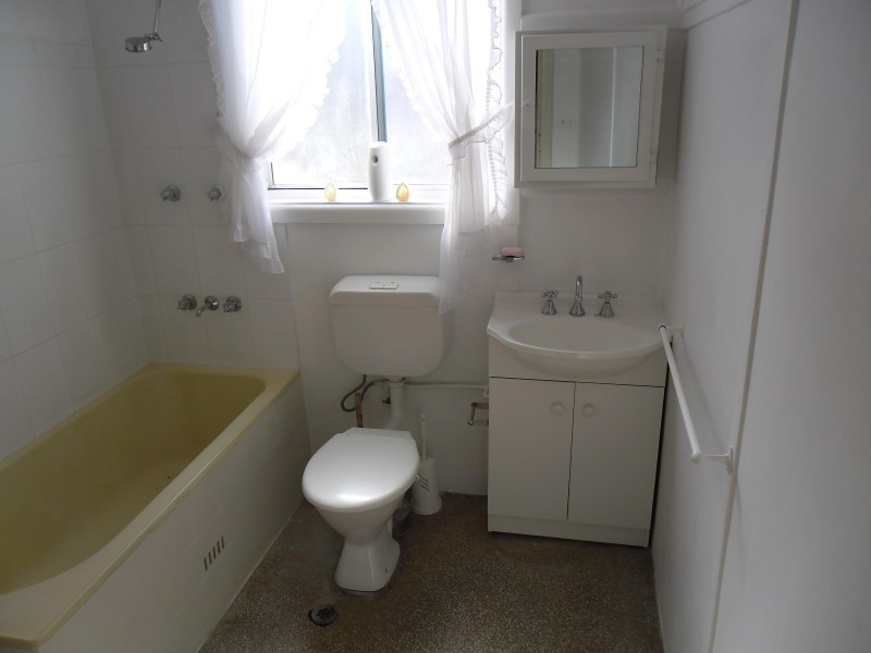 64 Caloola Road, Constitution Hill NSW 2145