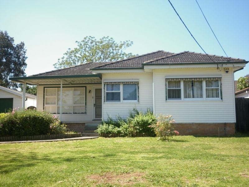28 Hanbury Street, Greystanes NSW 2145