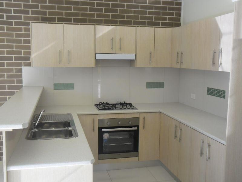 2/383 Wentworth Avenue, Toongabbie NSW 2146