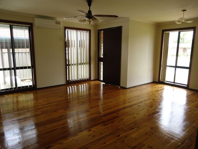 13 Tucks Road, Toongabbie NSW 2146