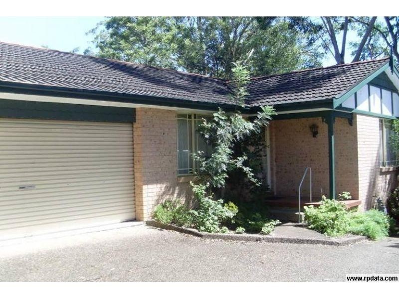4/36 Wyena Road, Pendle Hill NSW 2145
