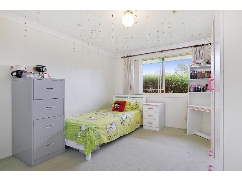 25 Wyena Road, Pendle Hill NSW 2145