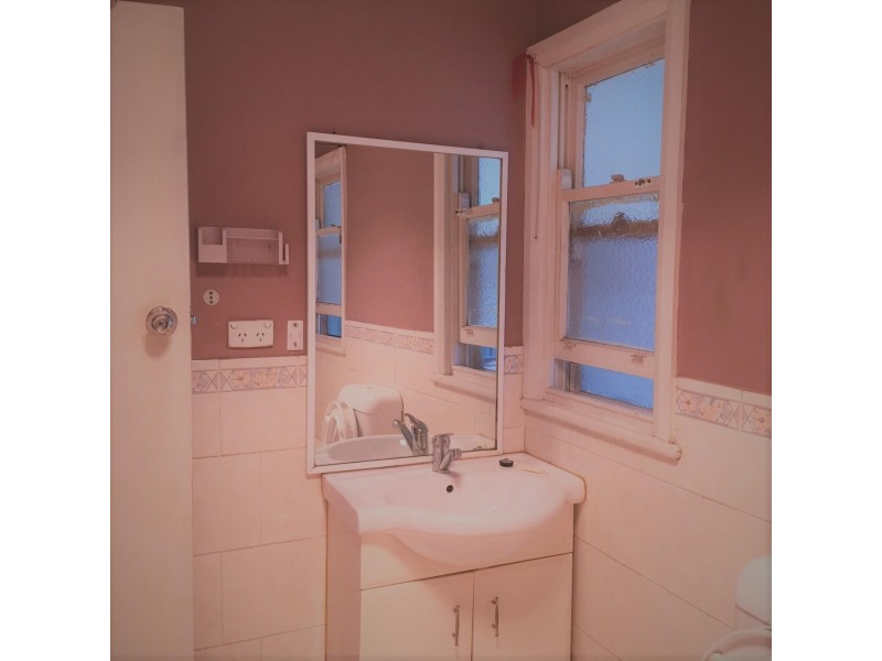 2 Hopkins Street, Wentworthville NSW 2145