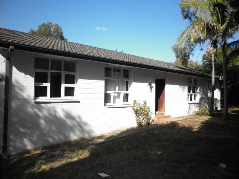 8 Emma Crescent, Constitution Hill NSW 2145