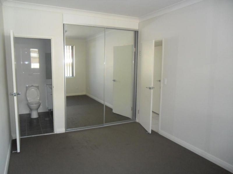 12/9-11 Kleins Road, Northmead NSW 2152