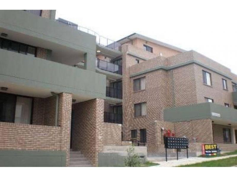 33/5-11 Howard Street, Northmead NSW 2152