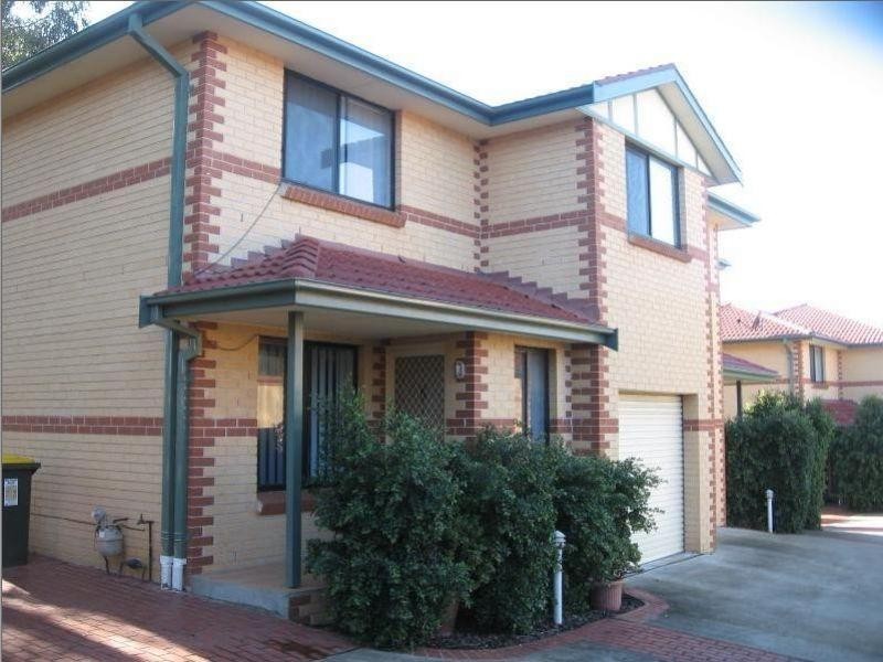 11/9-13 Valeria Street, Toongabbie NSW 2146