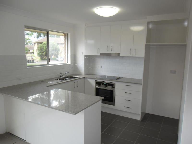 4/47 Kenyons Road, Merrylands NSW 2160