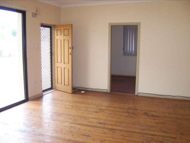 1/72 Magowar Road, Girraween NSW 2145