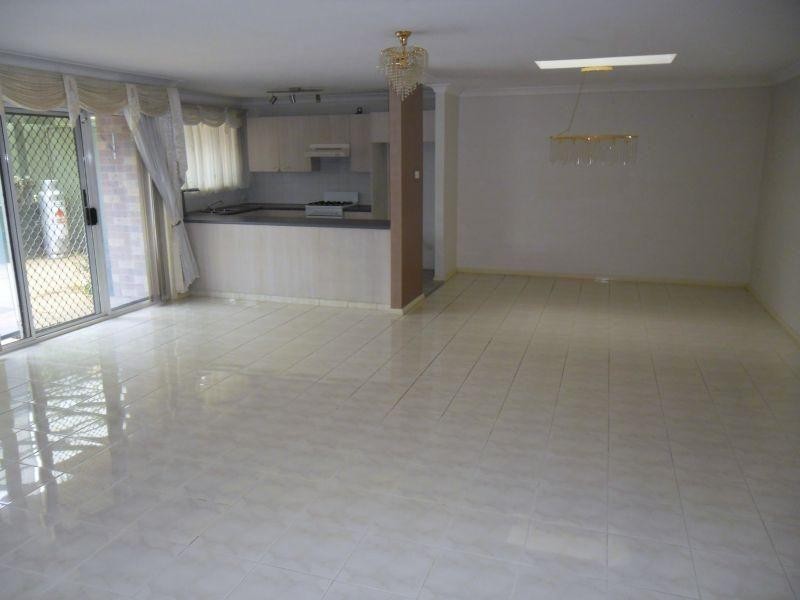 8/15-17 Hart Drive, Constitution Hill NSW 2145