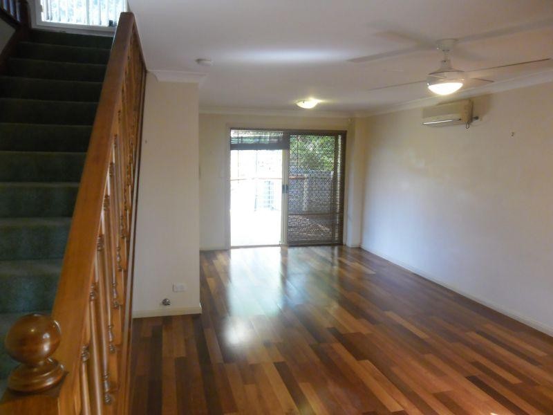 8/14 Gilba Road, Girraween NSW 2145