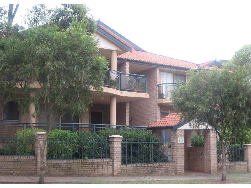 23/3-5 Oakes Street, Westmead NSW 2145