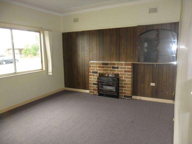 135 Jersey Road, Merrylands NSW 2160