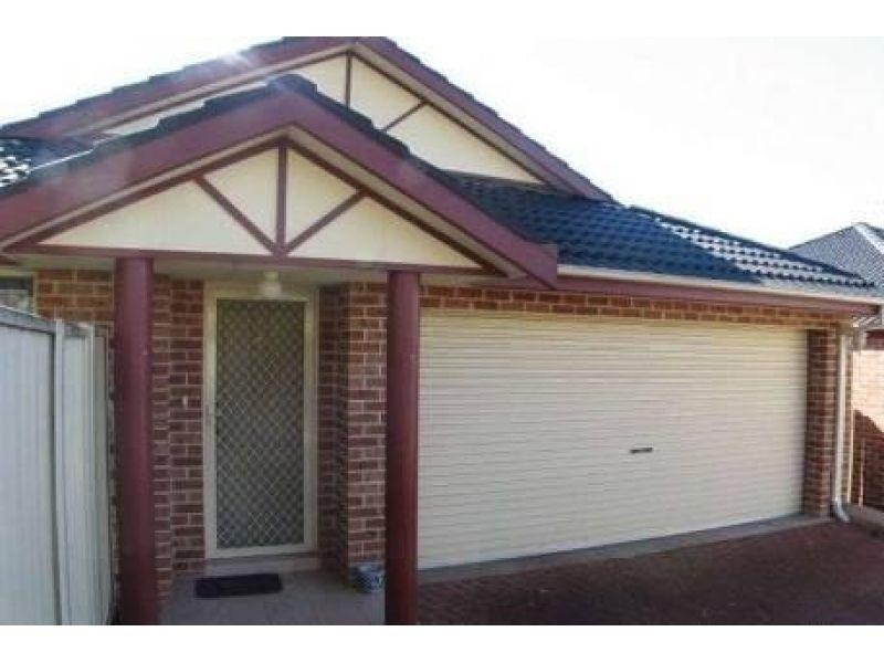 1/162 Targo Road, Girraween NSW 2145