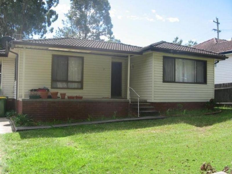 21 Burrabogee Road, Pendle Hill NSW 2145
