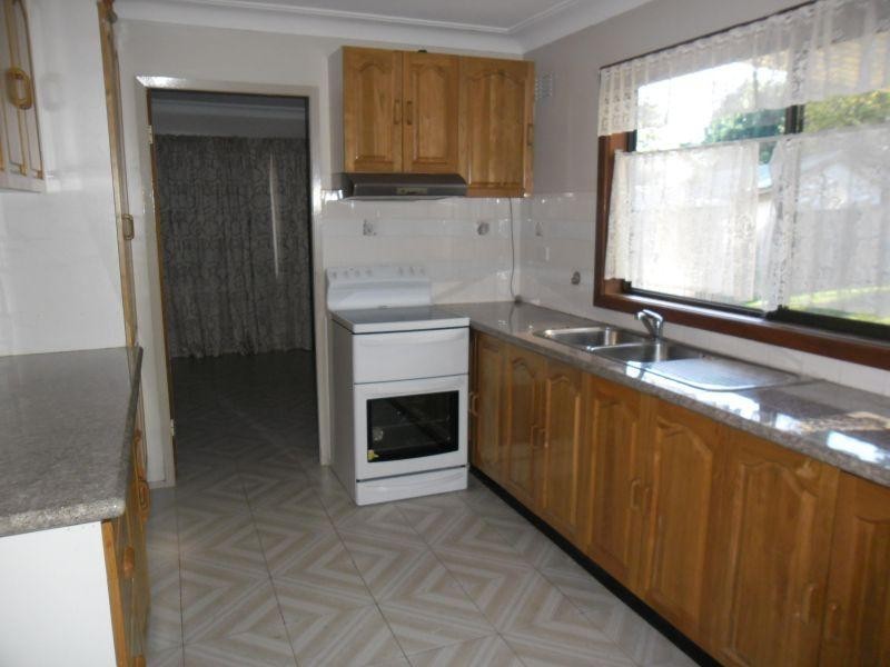 21 Burrabogee Road, Pendle Hill NSW 2145