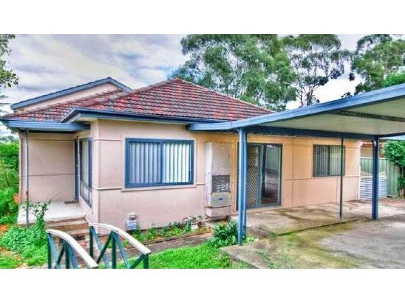 84 Fitzwilliam Road, Toongabbie NSW 2146