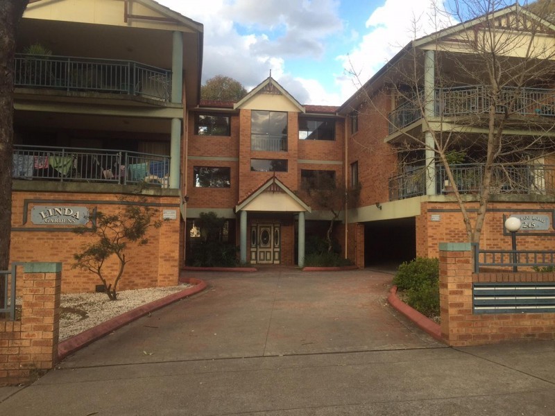 12/245 Targo Road, Toongabbie NSW 2146