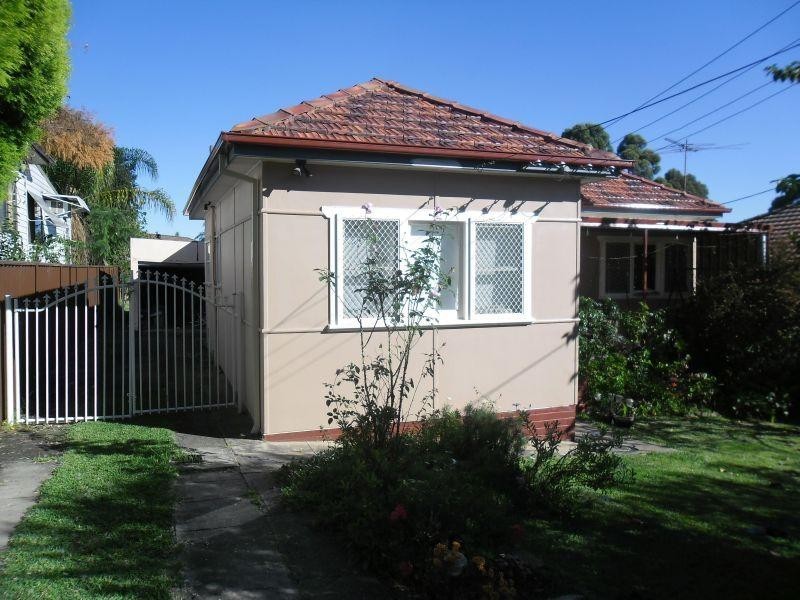 16  Burra Street, Pendle Hill NSW 2145