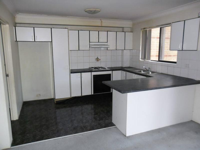 9/101 Stapleton Street, Pendle Hill NSW 2145