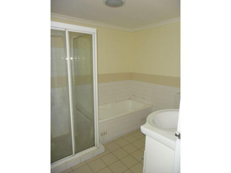 9/101 Stapleton Street, Pendle Hill NSW 2145