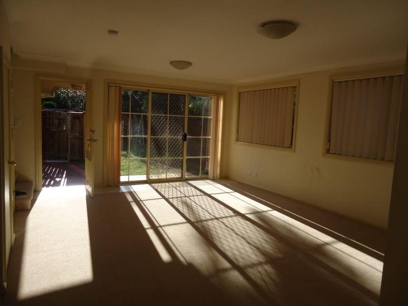 2/60 Hampden Road, South Wentworthville NSW 2145