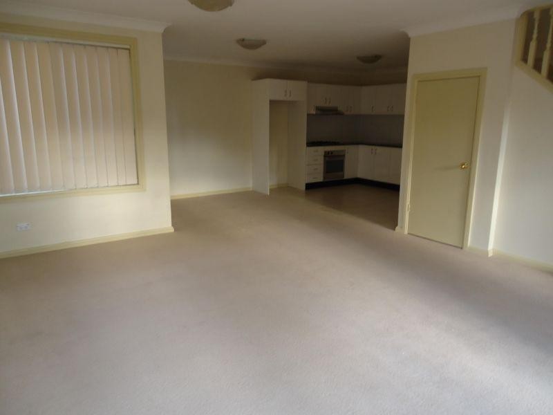 2/60 Hampden Road, South Wentworthville NSW 2145